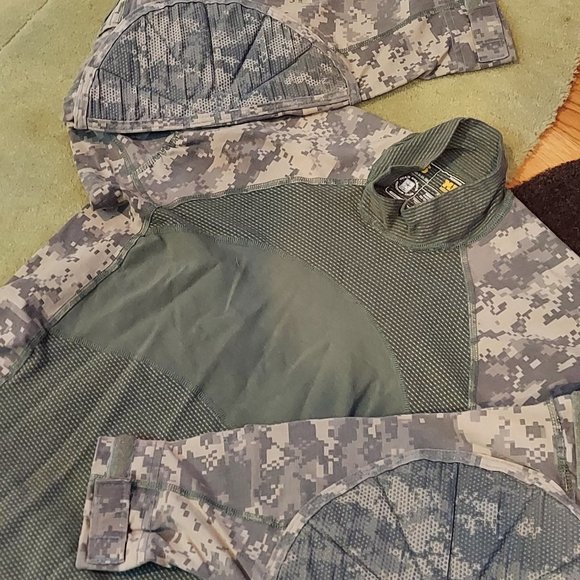 NEW Army Combat Shirt (ACS) – flame resistant - Picture 6 of 8